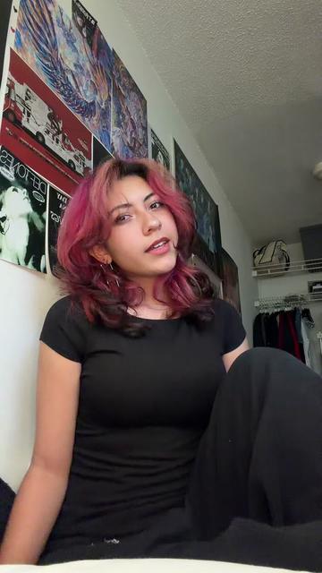 @Bella