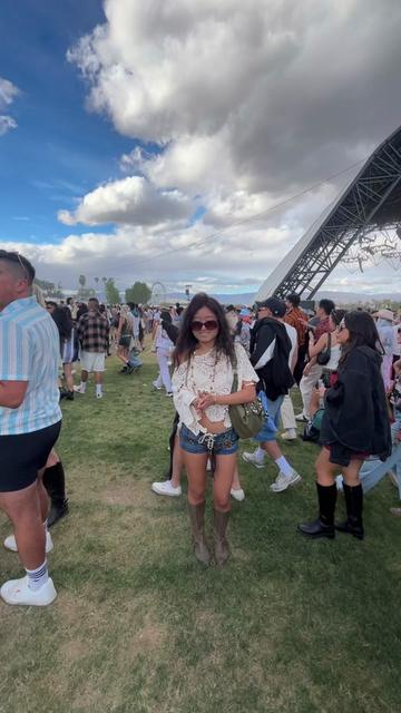 @juliabab