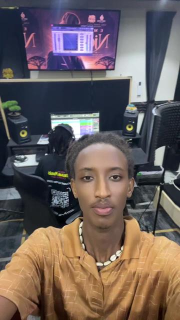 @Émi off