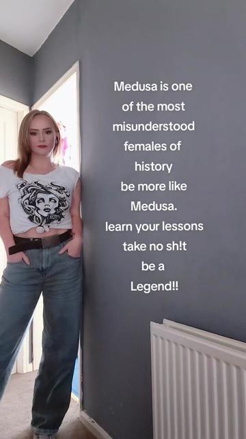 @Emily_Yorkie05