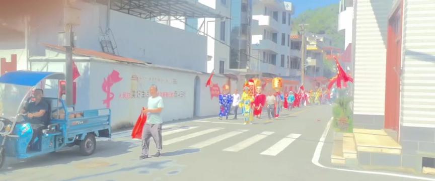 @美国华讯