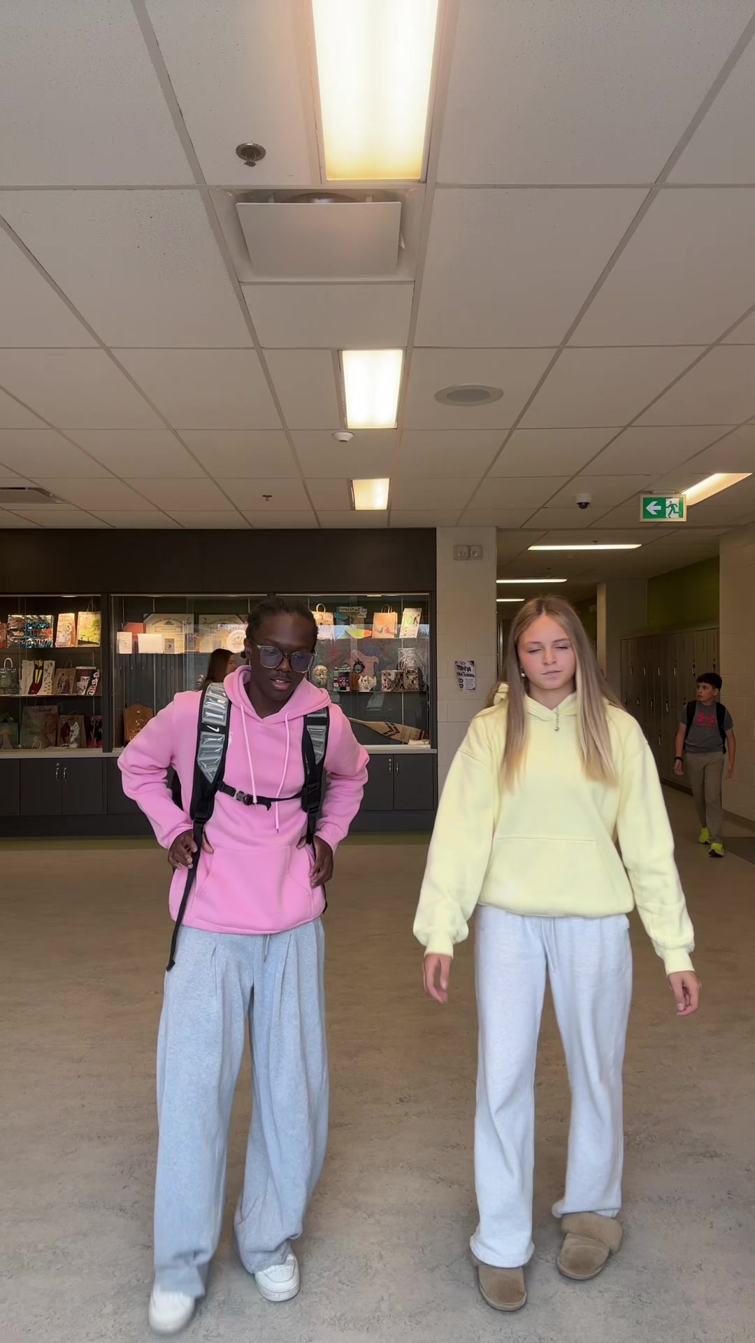 @maybesolo??🦄🤫😛🤞