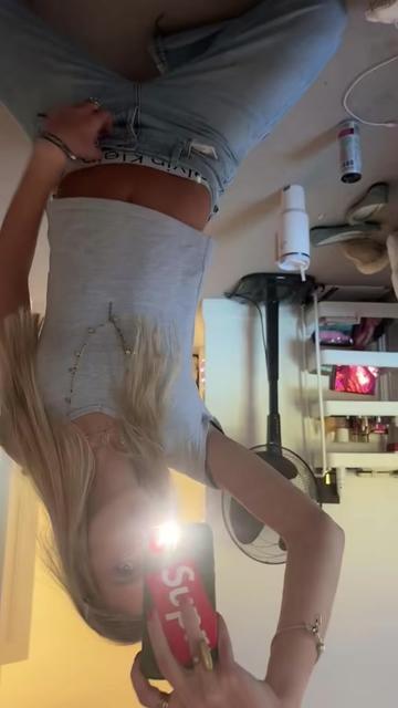 @Helena 🌩️