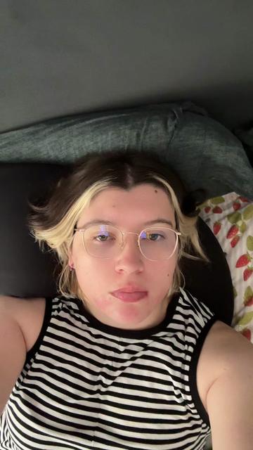 @GloomsGaze