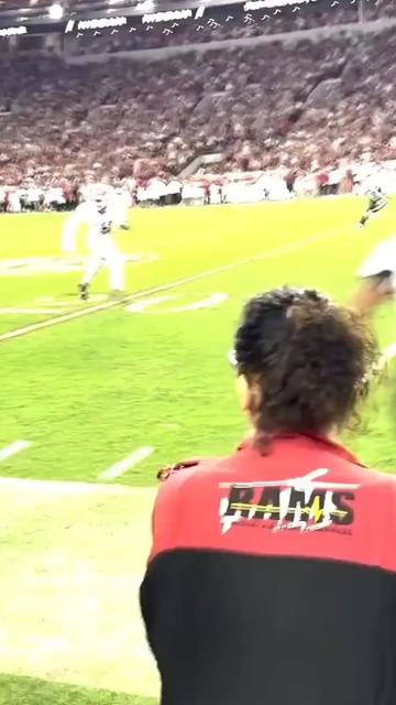 @Dawg Sports Memes