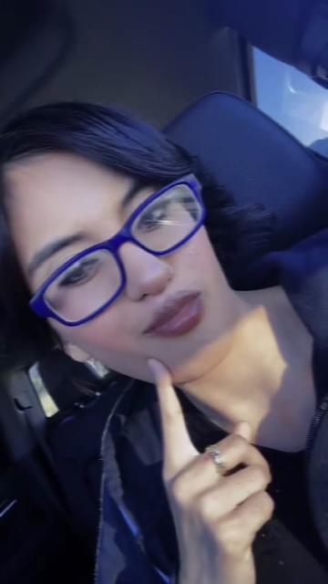 @𝒥ℯ𝓃𝓃𝓎 ℬ𝓇𝓊𝒽👻🍁
