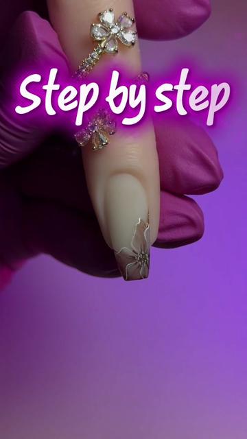 @ViolaViolett_NailArtist