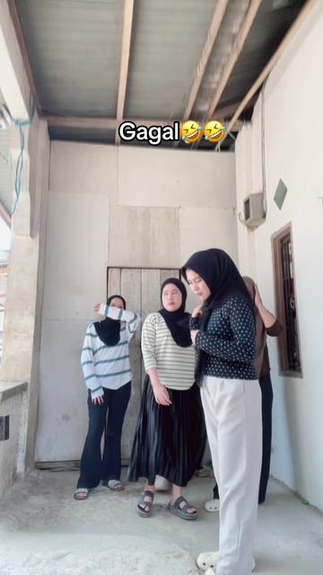 @Leni