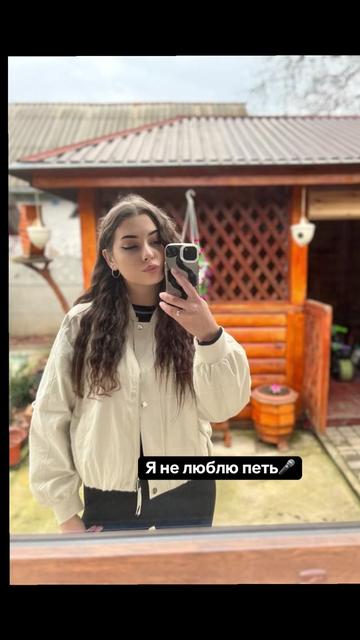 @MVikaaa._