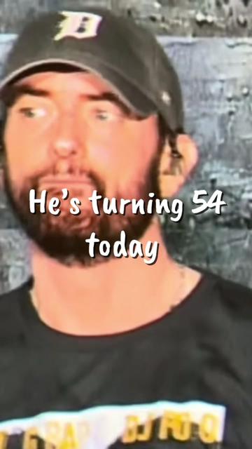 @😎!Em!🕶️