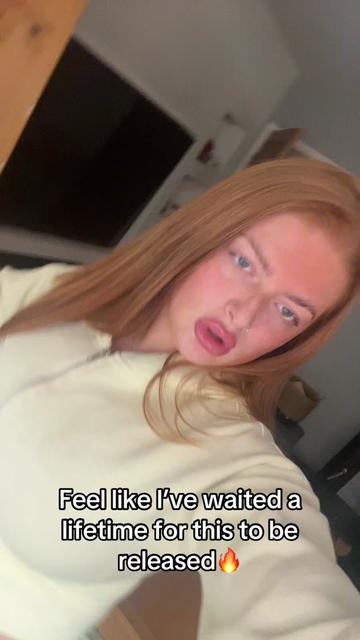@Cassidy Louise🍒🦋✨x