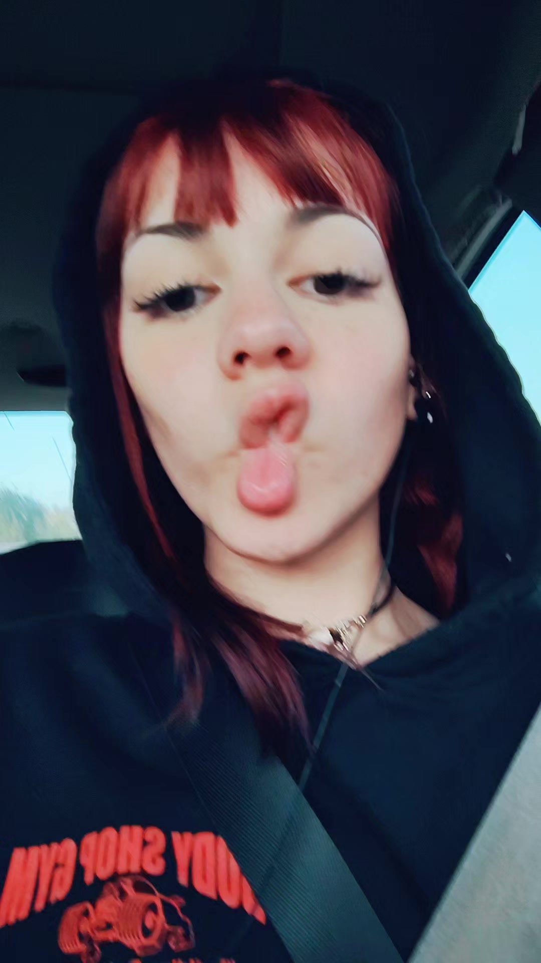 @🤥