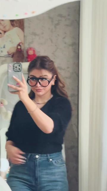 @smakamrn