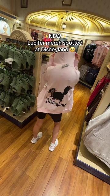 @nikki lee | disney + lifestyle