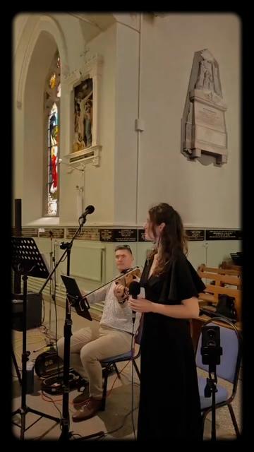 @Stephanie Healy Vocalist