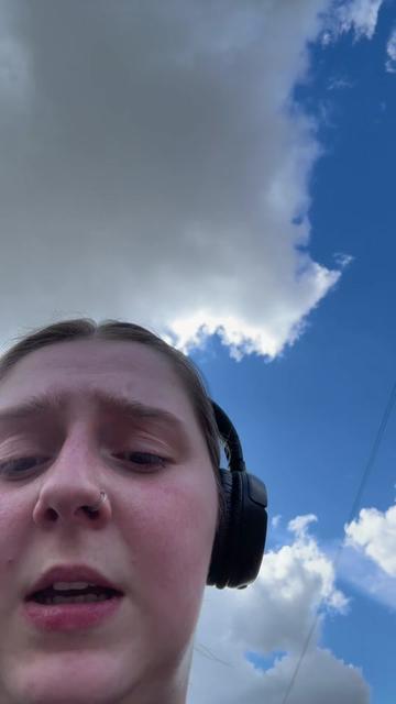 @Lydia<3