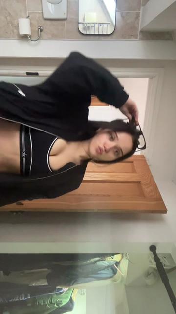 @sexymysterious lady