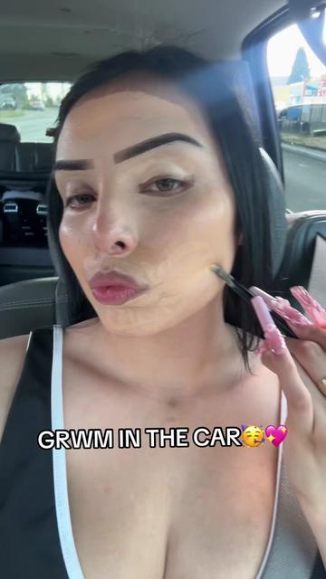 @👑🩷Gwendolyn🩷 👑