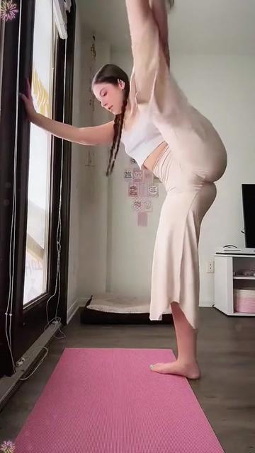 @Yujia Yoga