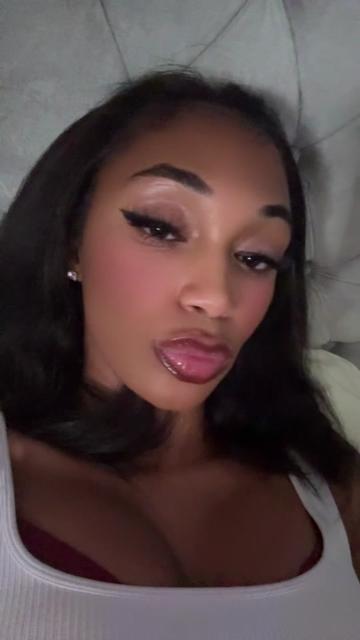 @TheRealGoldenbeautii