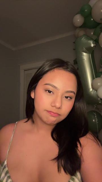 @Dacia Reyes