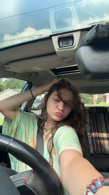 @lindsey ⋆˚꩜。