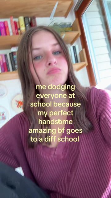 @CLAIRE🦄🌈🪼