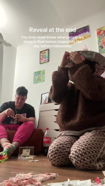 @Kirstie 🌈 | Cozy Creativity