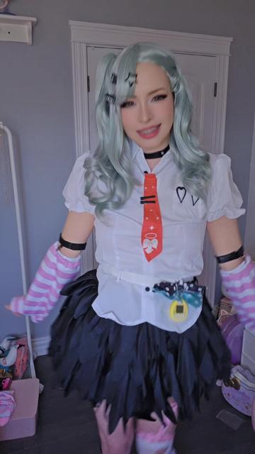@KonekoCosplays on IG