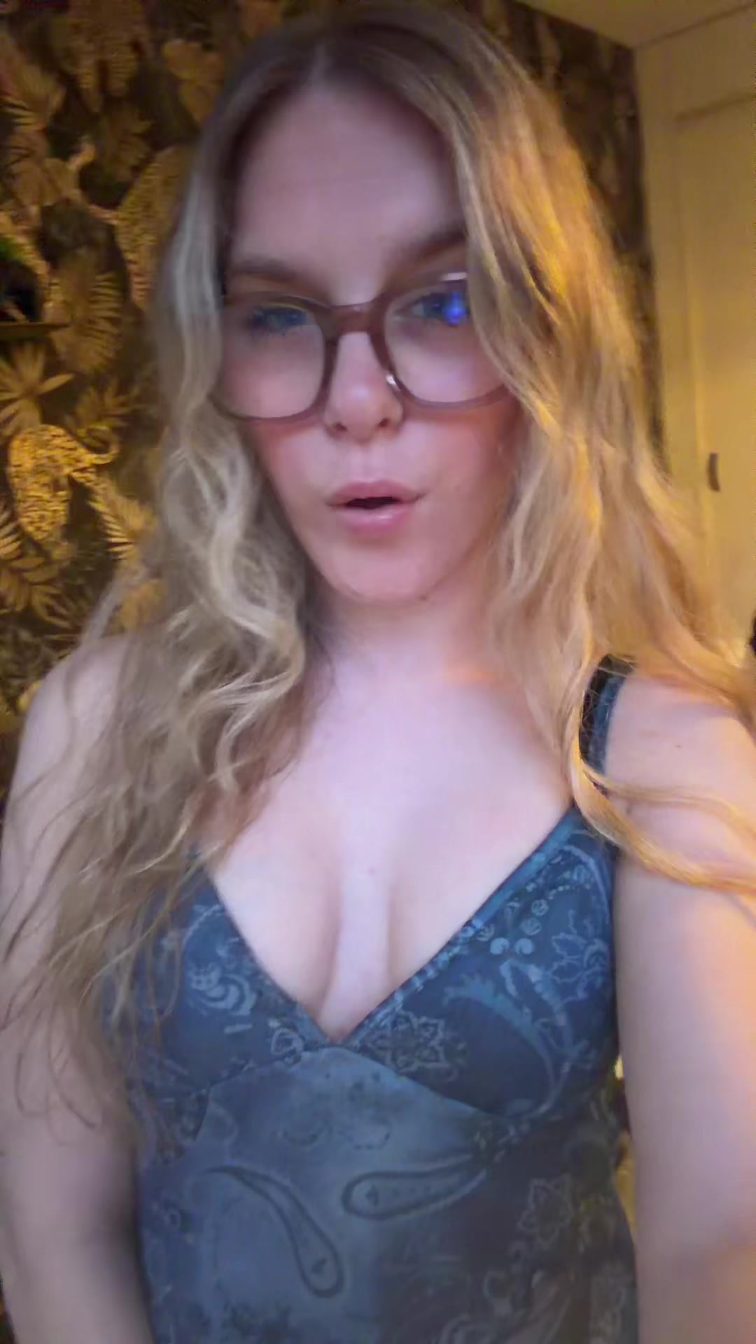 @Ellaaa