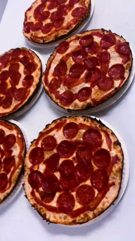 @DeCubapizzeria