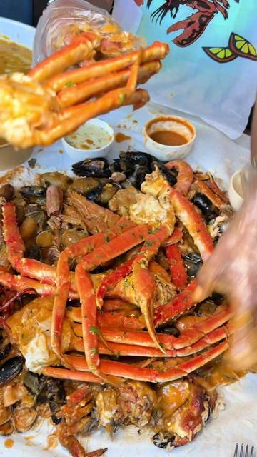 @GRAB A CRAB 🦀