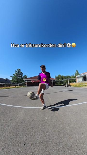 @Christian Karlsen ⚽️🐐
