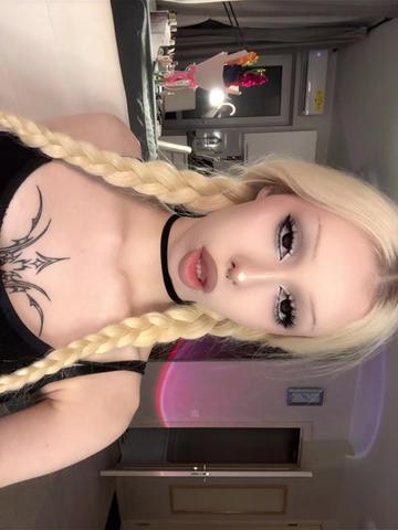 @аня ковач