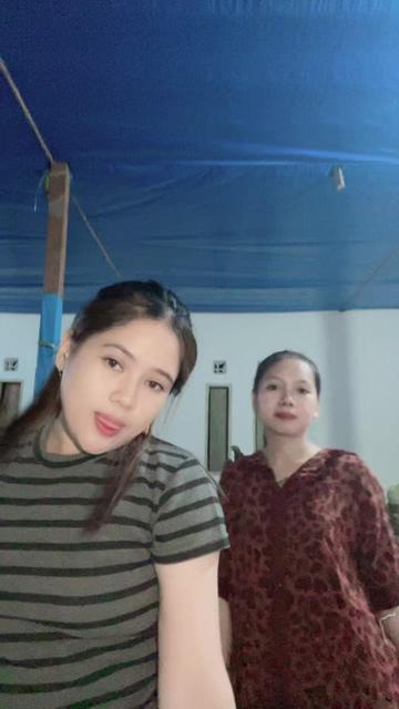 @Leni