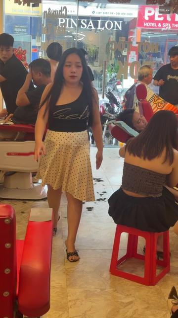 @HỚT TÓC NAM THẢO NGUYÊN Q4