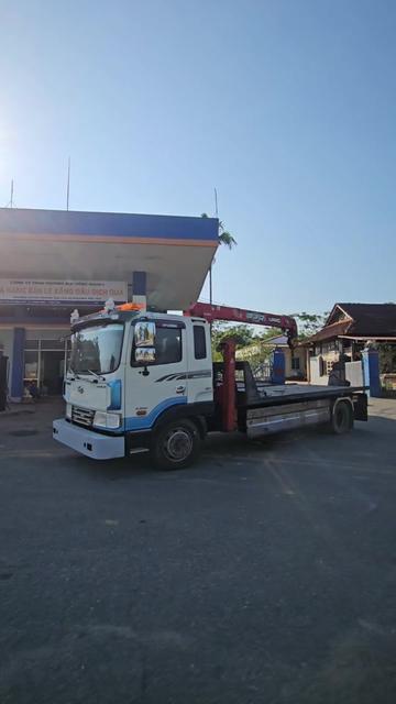 @Hu&acirc;n Xe T&agrave;u
