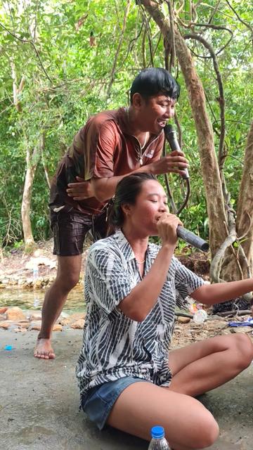 @Aung Min Soe(April Maung)