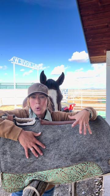 @cowgirlcommentary
