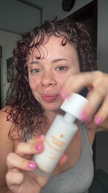 @CURLYBROWNIE• hair, GRWM •