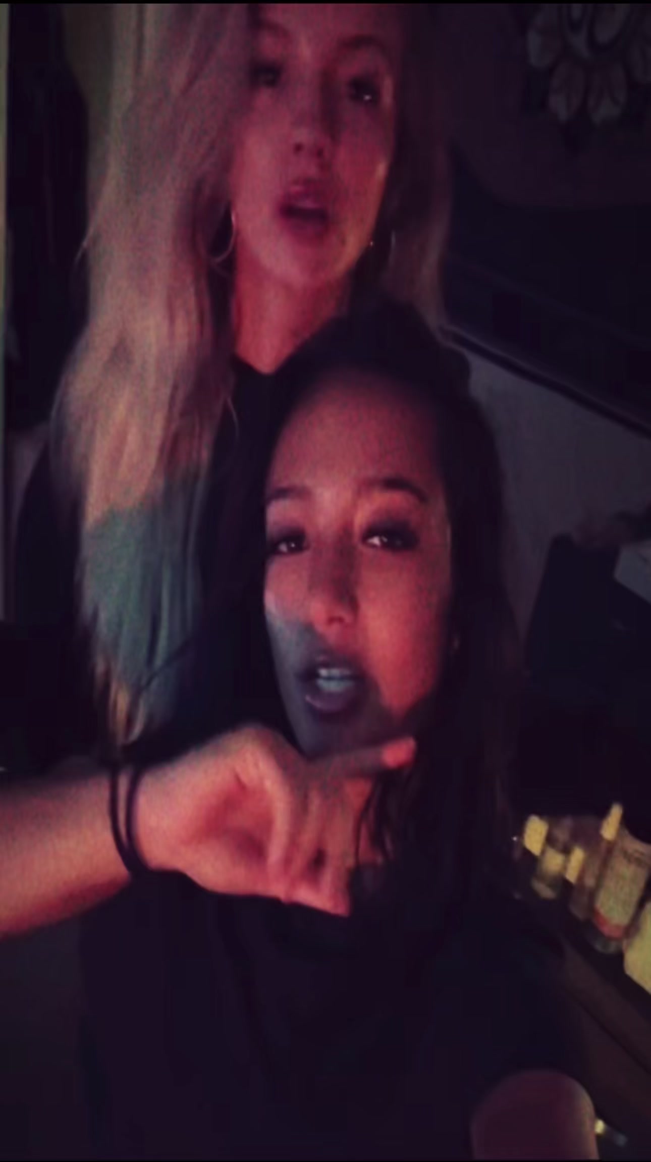 @izzyandalanna