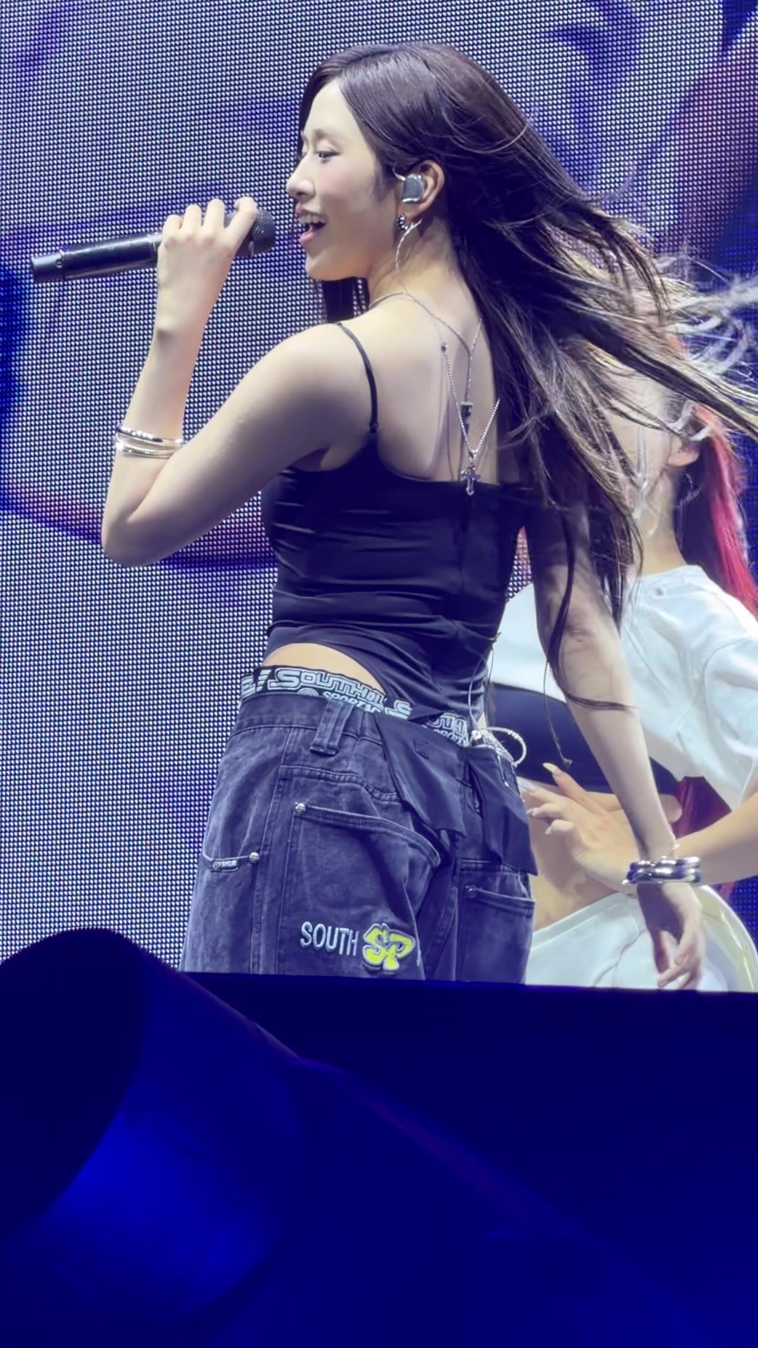 @ivessera_ae