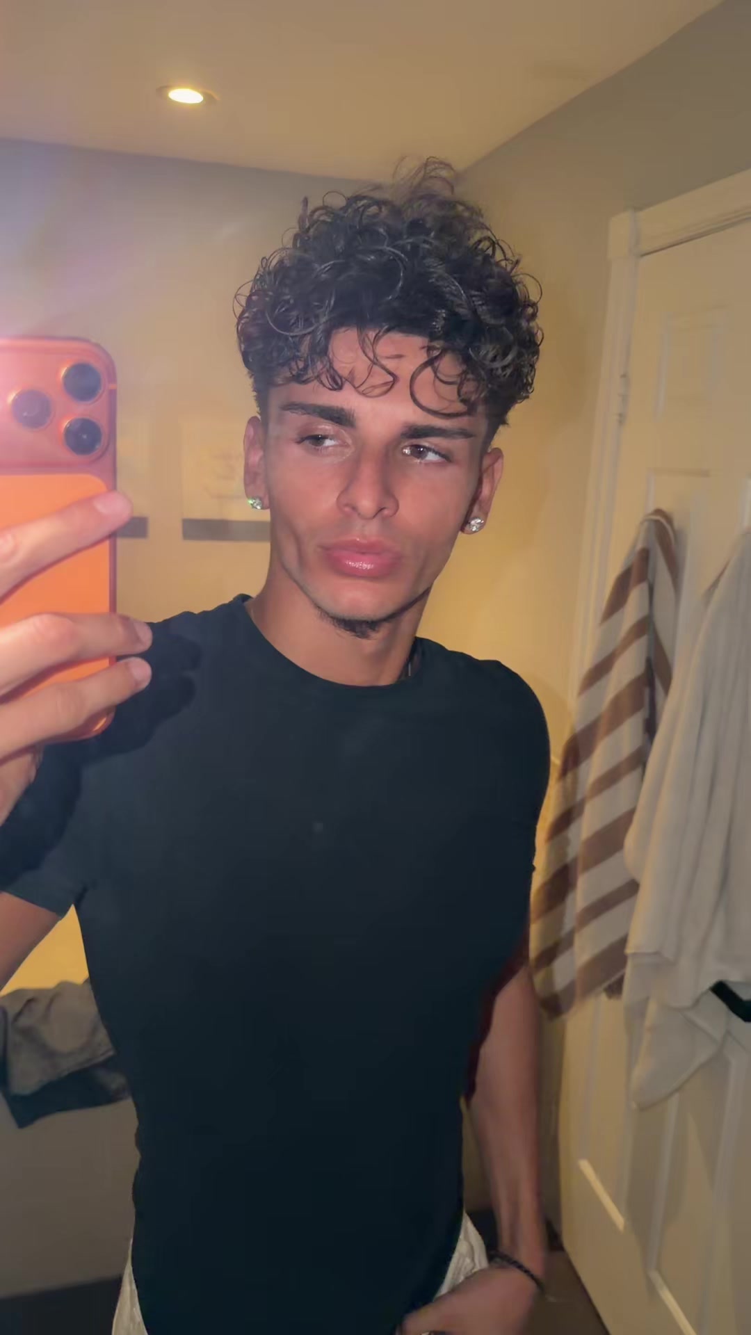 @chris.nikoo