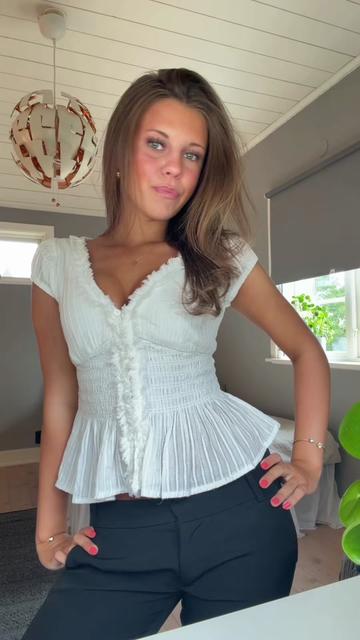 @👸🏽