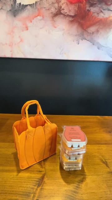 @Scentsy - Shelley Robertson