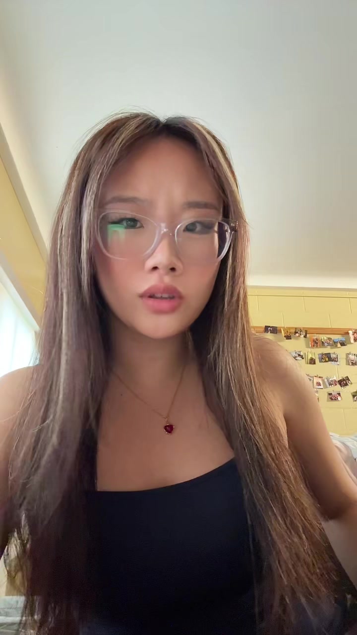 @𝓔𝓶𝓲𝓵𝔂