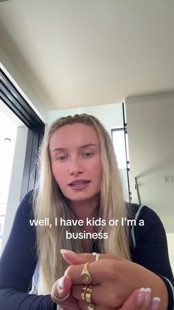 @HEATHER | HOURGLASS COACH
