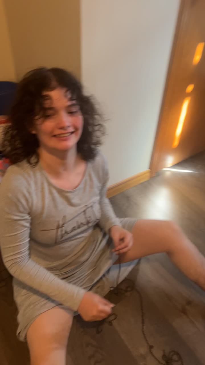 @Hotmomvibes