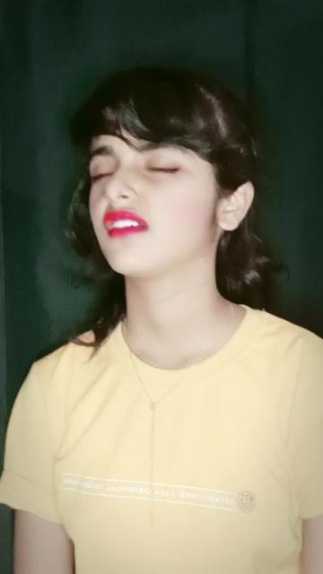 @Aishwarya tiwari 😊
