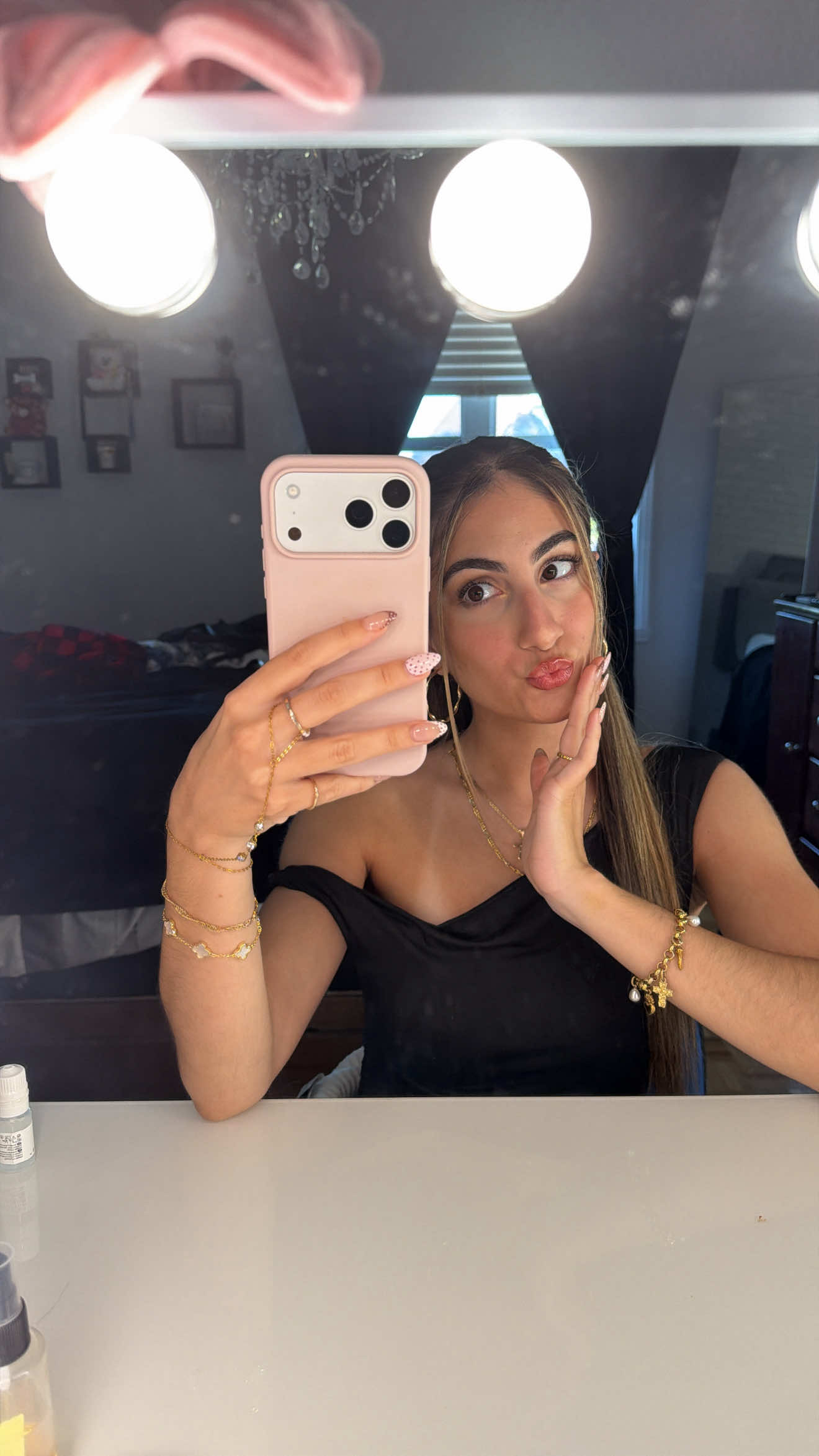 @Vanessa🦋